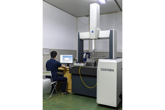 Plant 2-precision mold